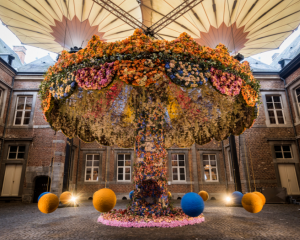 De magie van bloemen in een middeleeuws kasteel: Fleuramour Festival in België