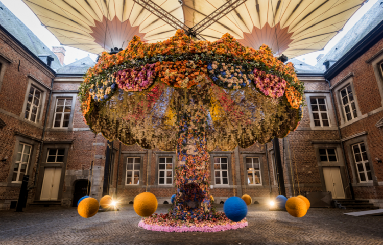 Магия цветов в средневековом замке: фестиваль Fleuramour в Бельгии